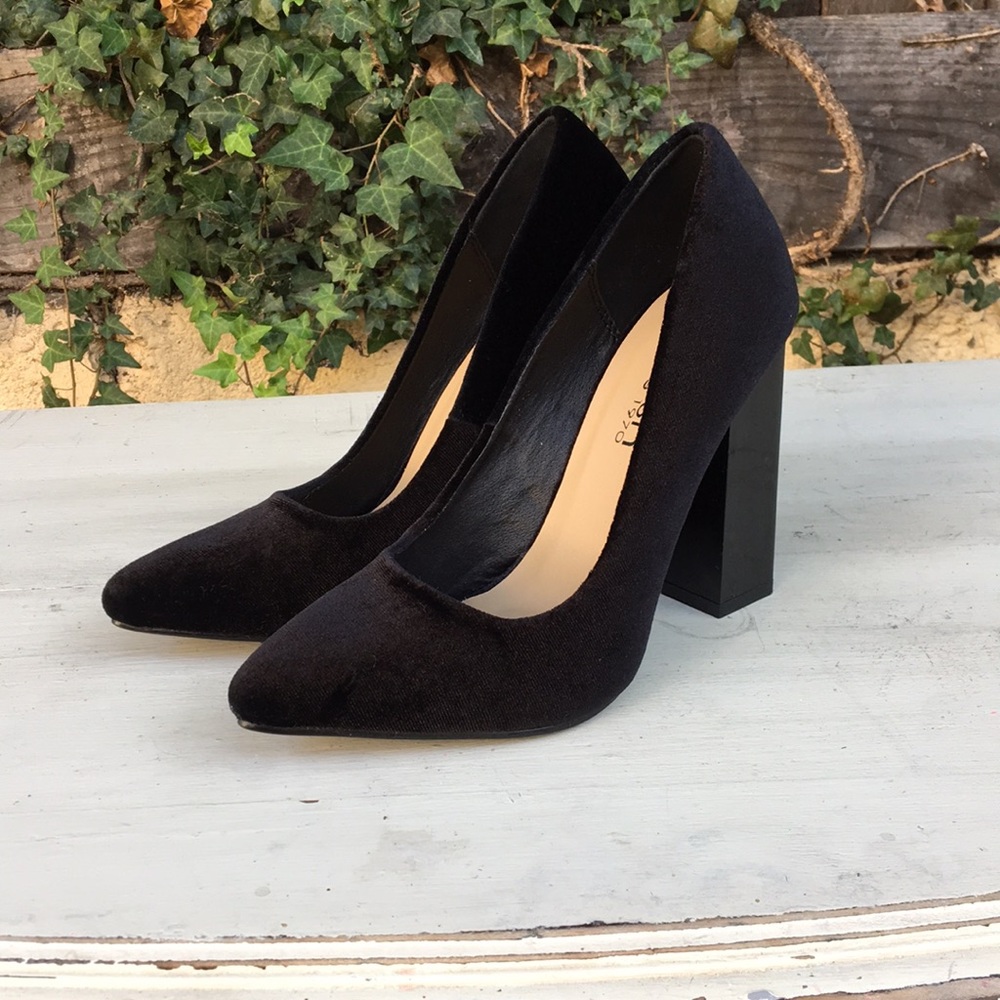 Velvety black heels